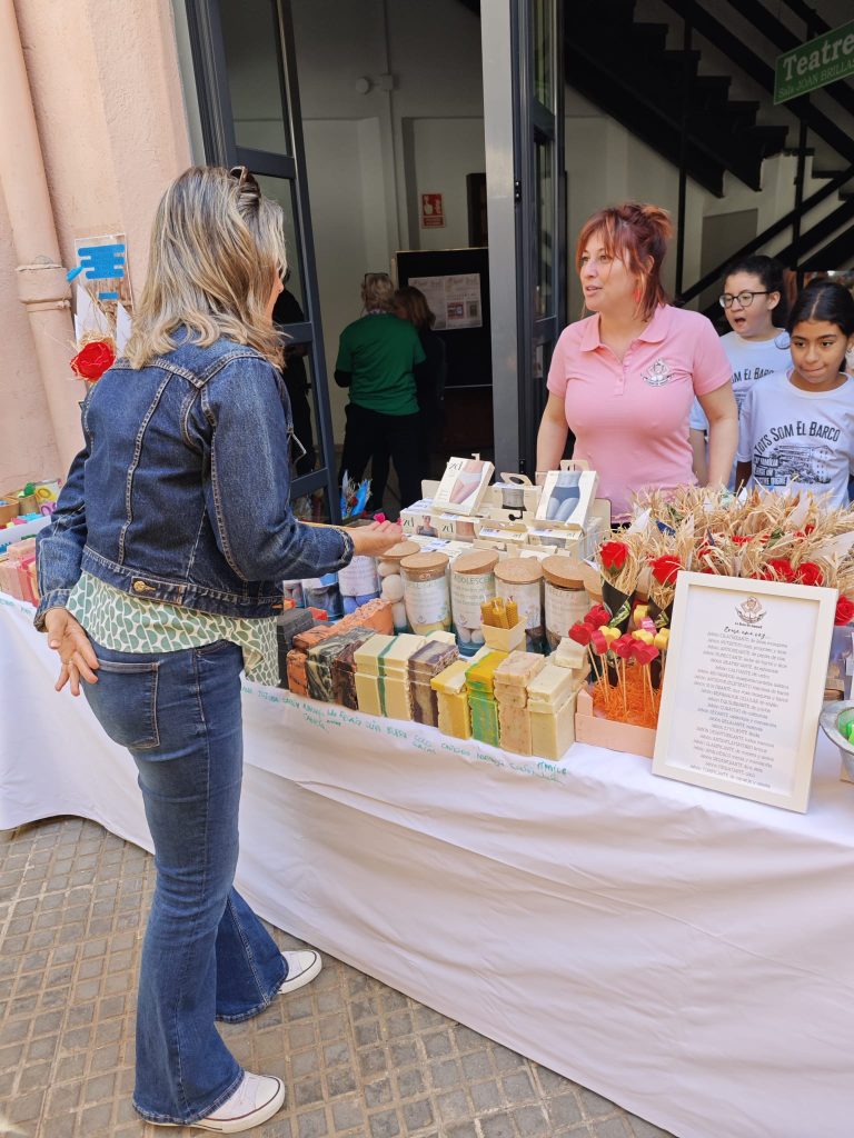 Market jabones en Esplugues con Talleres 21-22-23 de abril de 2027